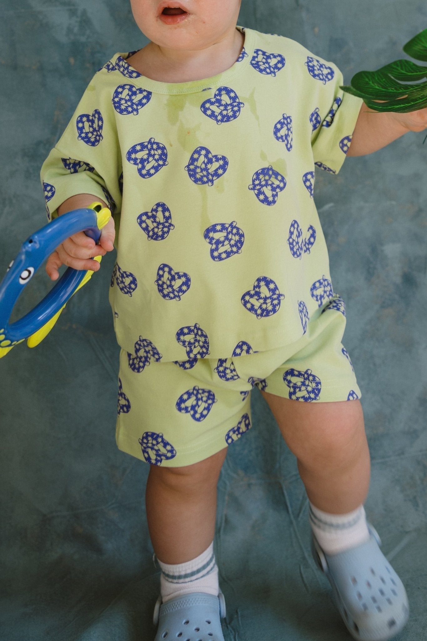 Pretzel Short Sleeve Play Set