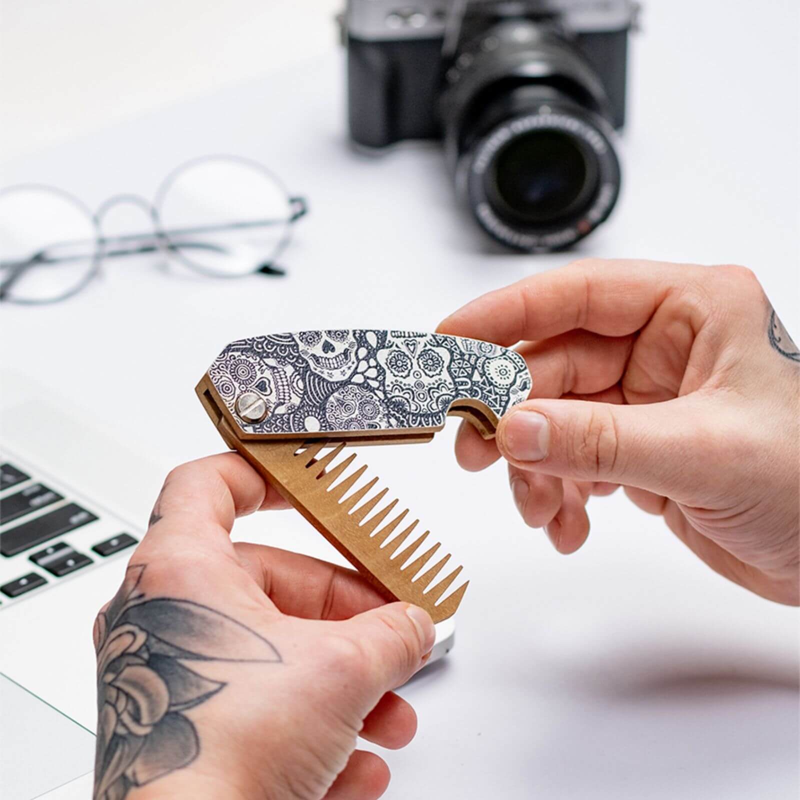 Wooden Beard Comb - Skull Gingerhead