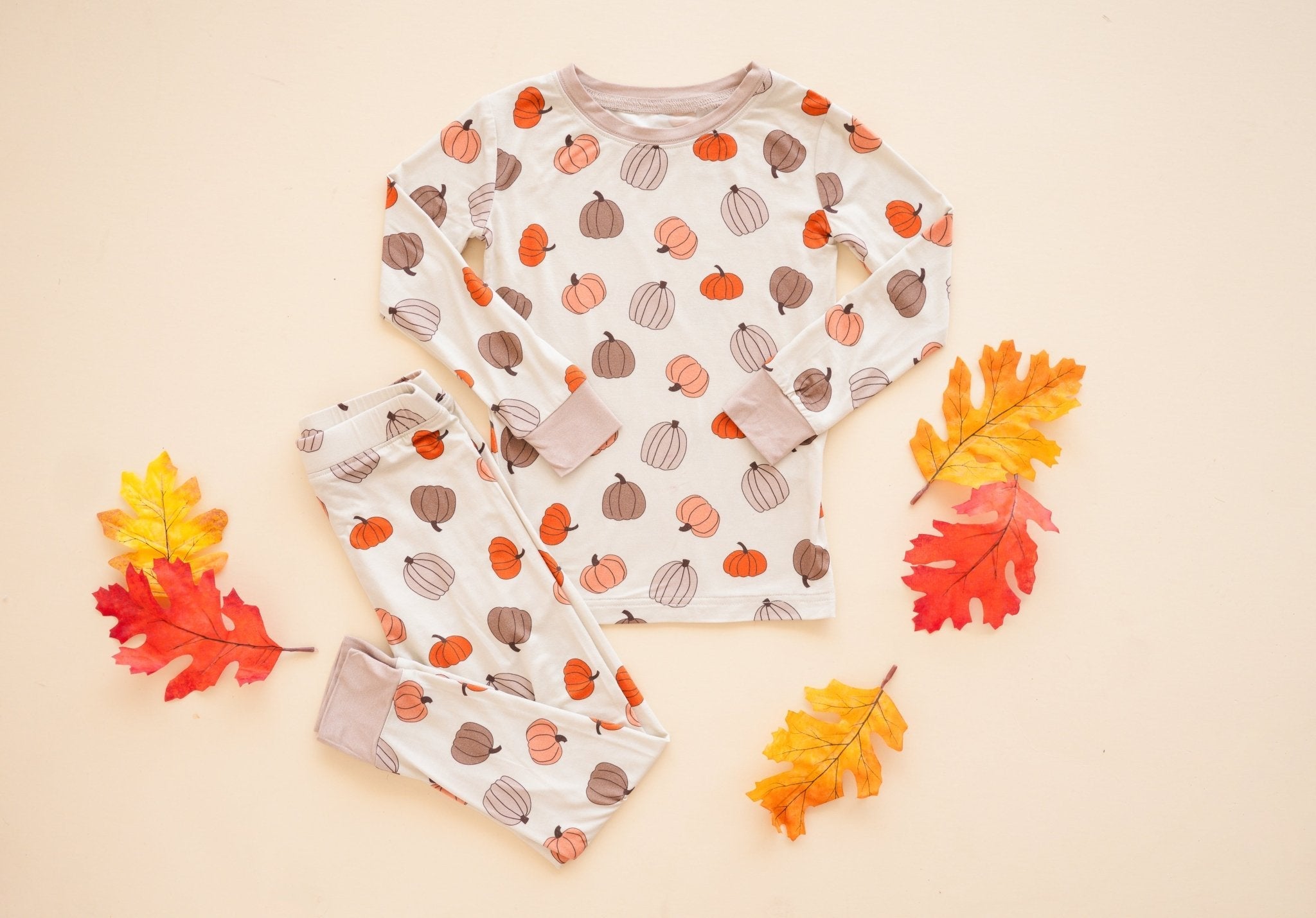 Pumpkins Beige (women's Long Sleeve Pj)