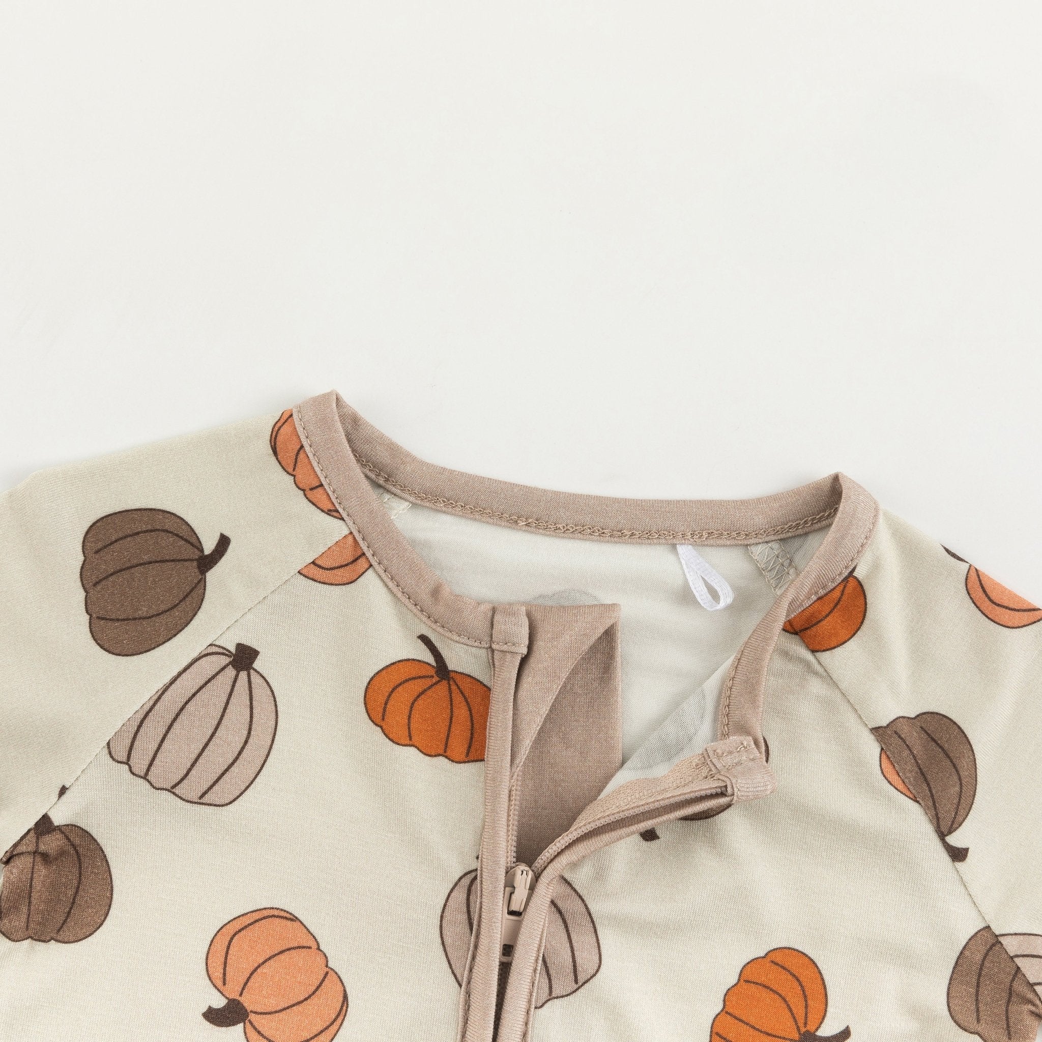 Pumpkins Beige (convertible Zip Footies)
