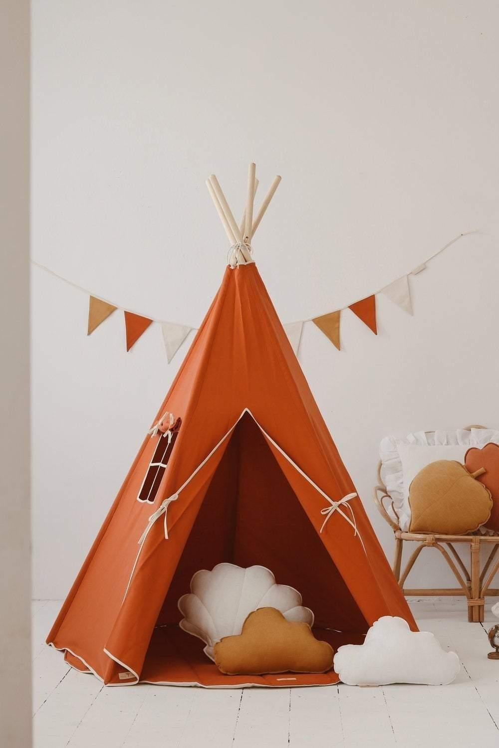 red Fox Teepee And Round Mat Set