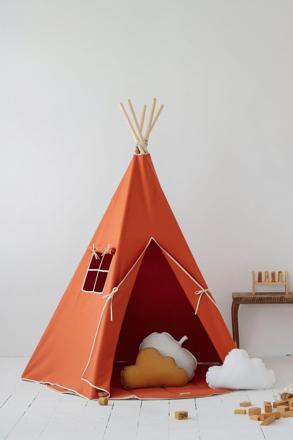 red Fox Teepee And Round Mat Set