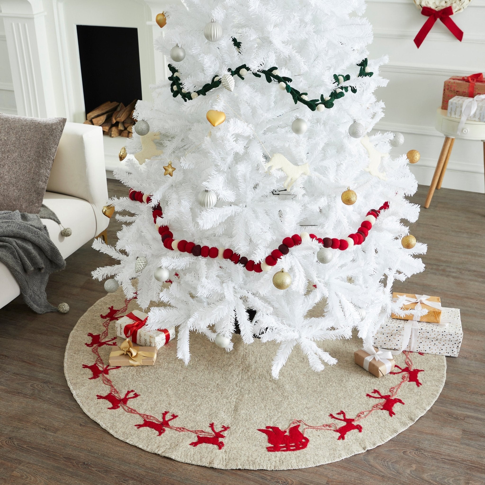 Reindeer Tree Skirt- Grey With Red Reindeer And Cream Whip Stitch-72"-