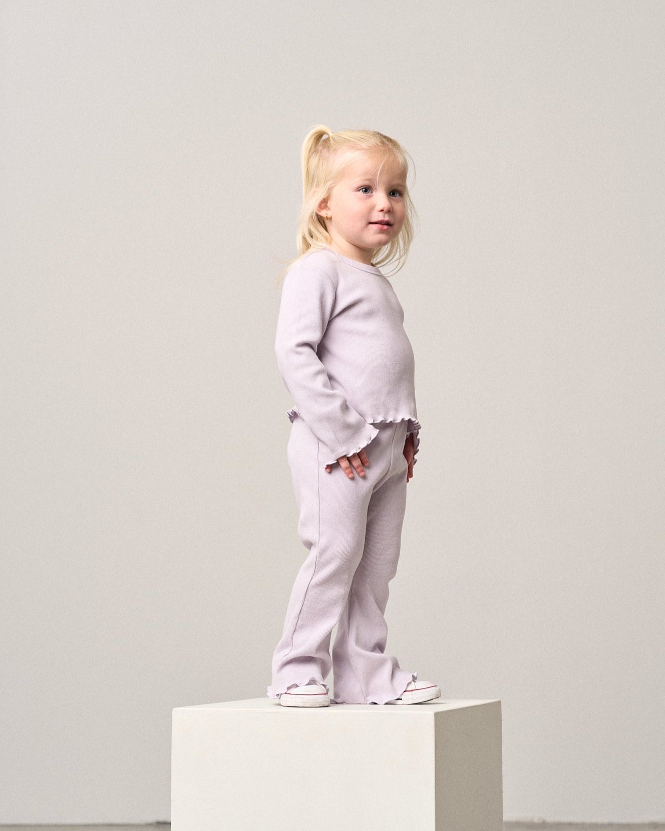 Long Sleeve Ribbed Lettuce Trim Tee - Lilac