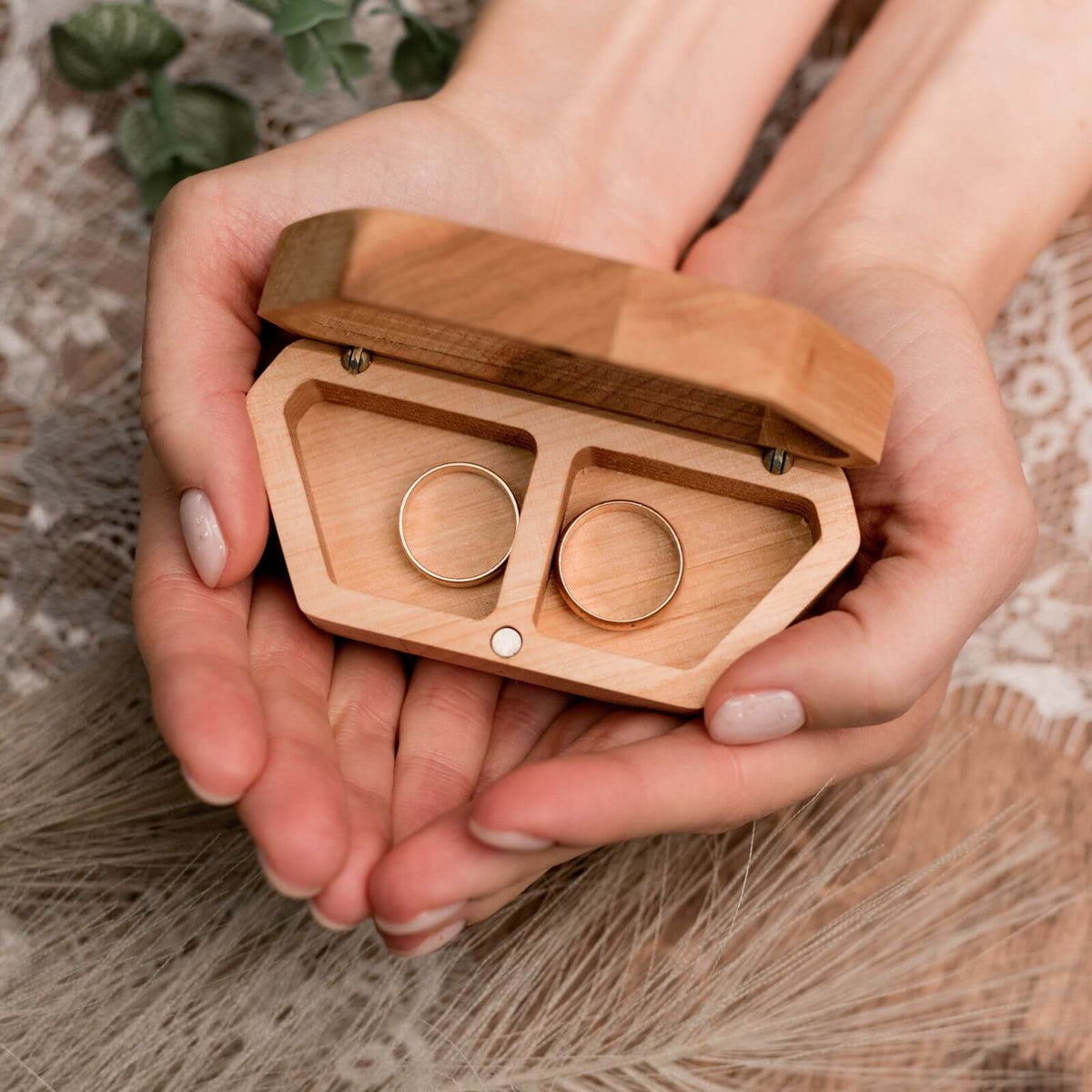 Ring Box With Acrylic