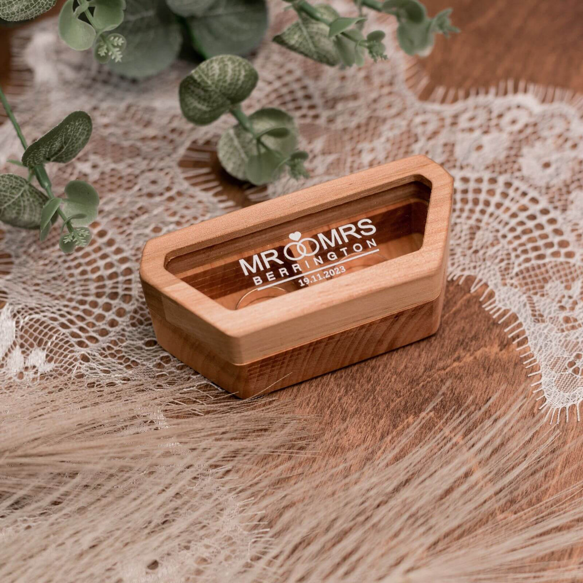 Ring Box With Acrylic