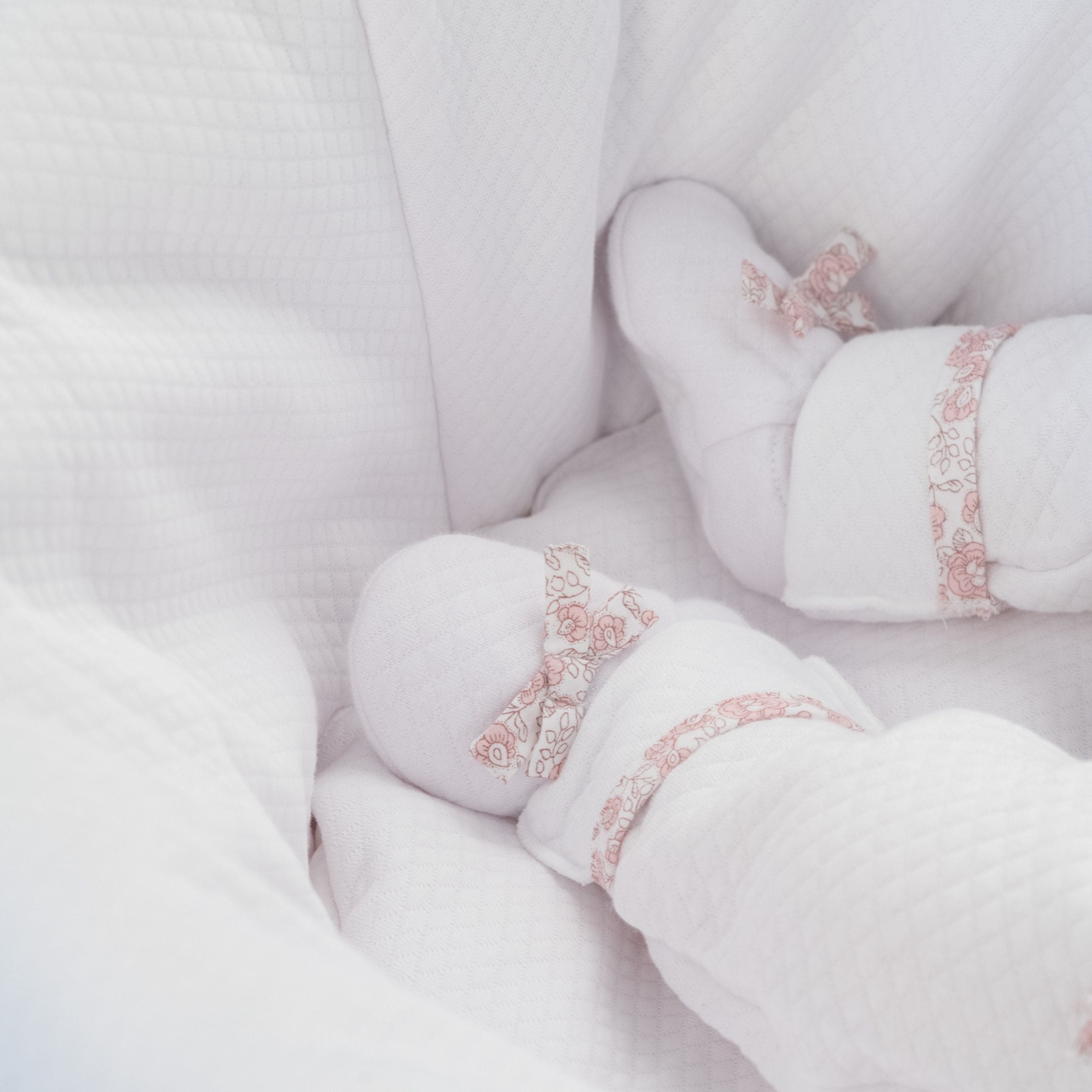 Rose Sweet | Baby Girls White Floral Quilted Cotton Booties