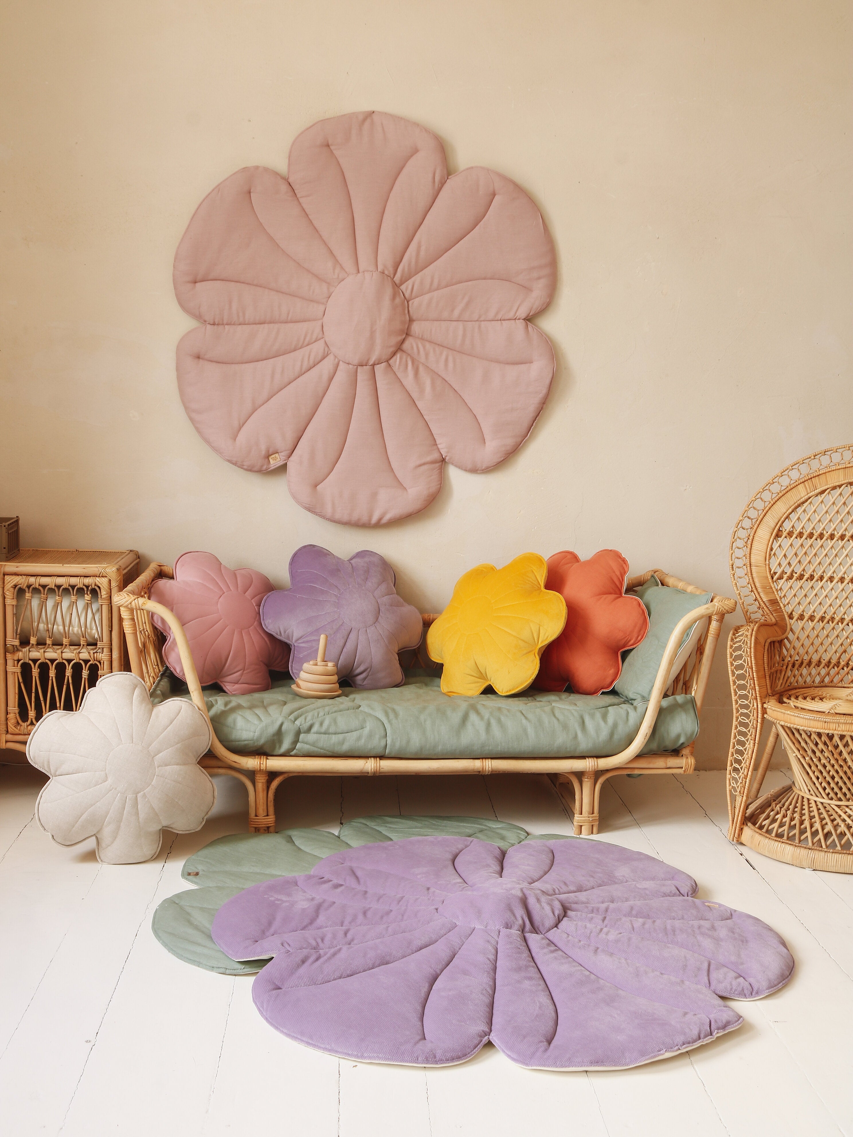 Linen Powder Rose - Flower Mat