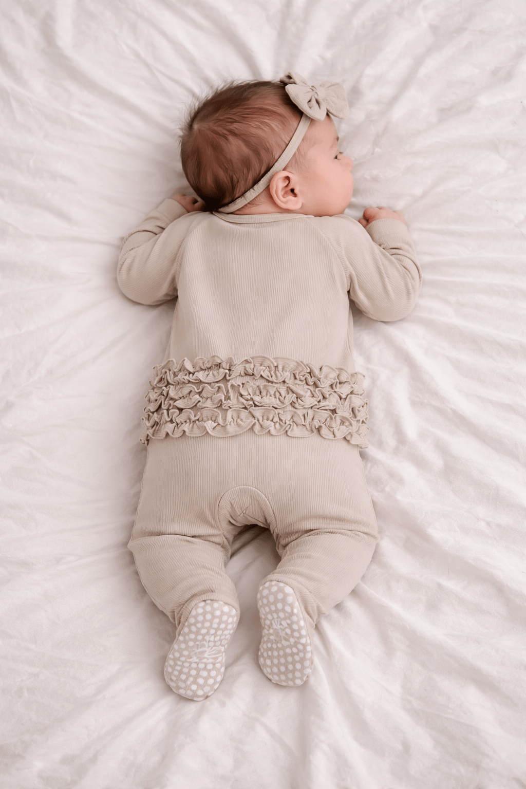 Ruffle Footie - Oatmeal Ribbed