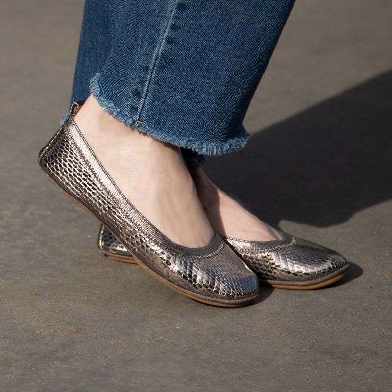 Samara Foldable Ballet Flat In Pewter Scale Leather