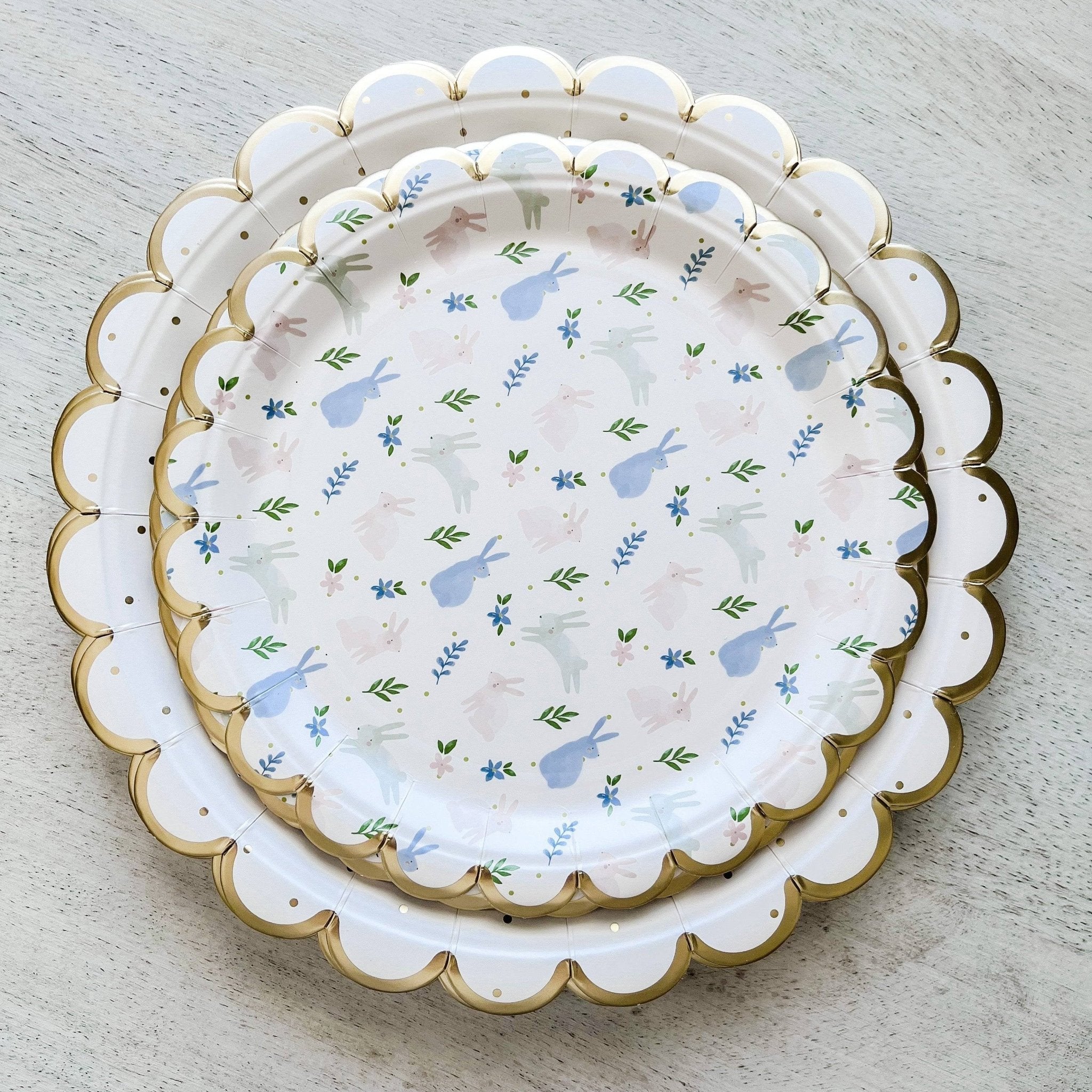 Scalloped Polka Dot Plate