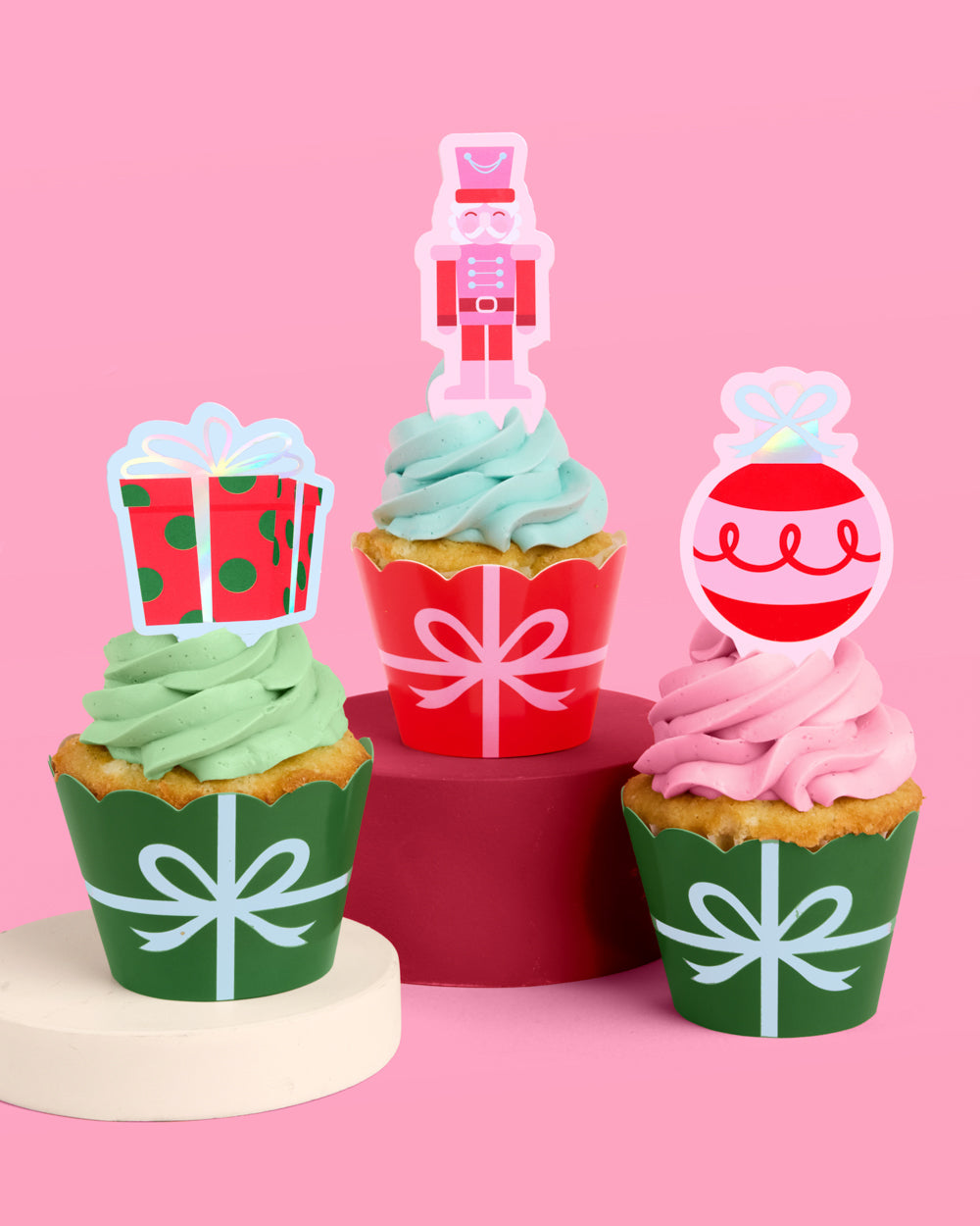 Deck The Cupcakes Set - 24 Sets Of Liners + Toppers