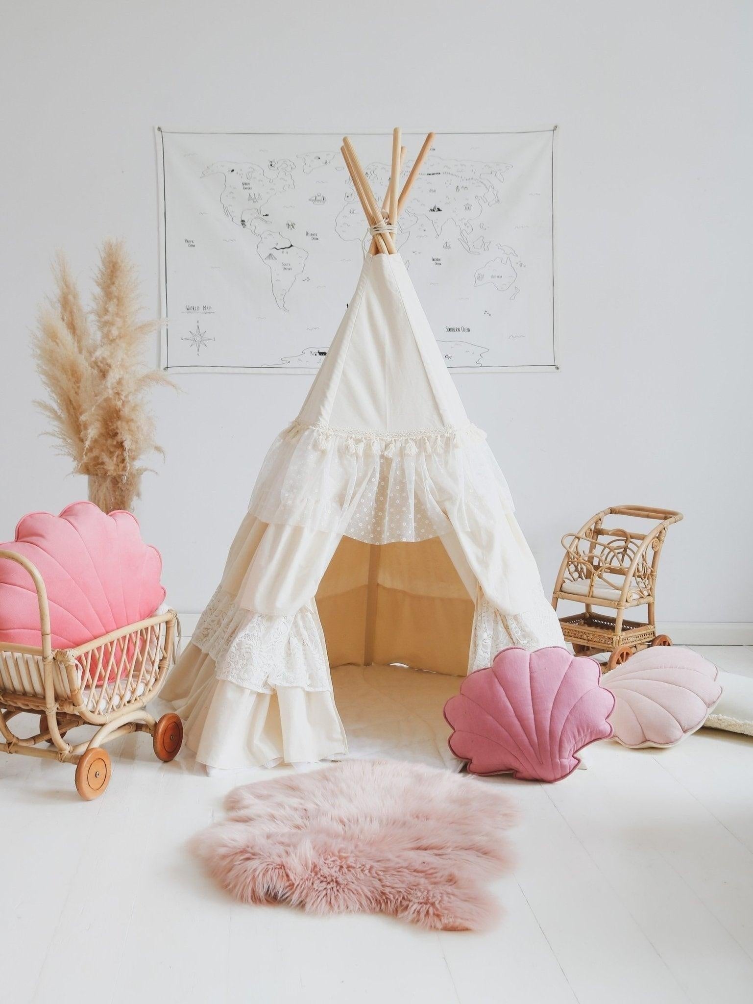 shabby Chic Teepee Tent With Frills And White - Leaf Mat Set