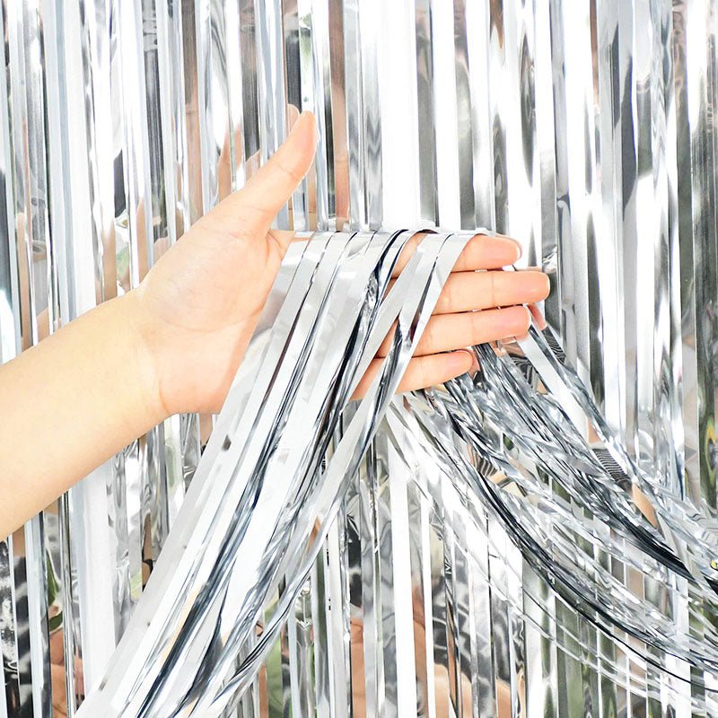 Silver Metallic Fringe Curtain – Photo Backdrop 6.5x3.3ft
