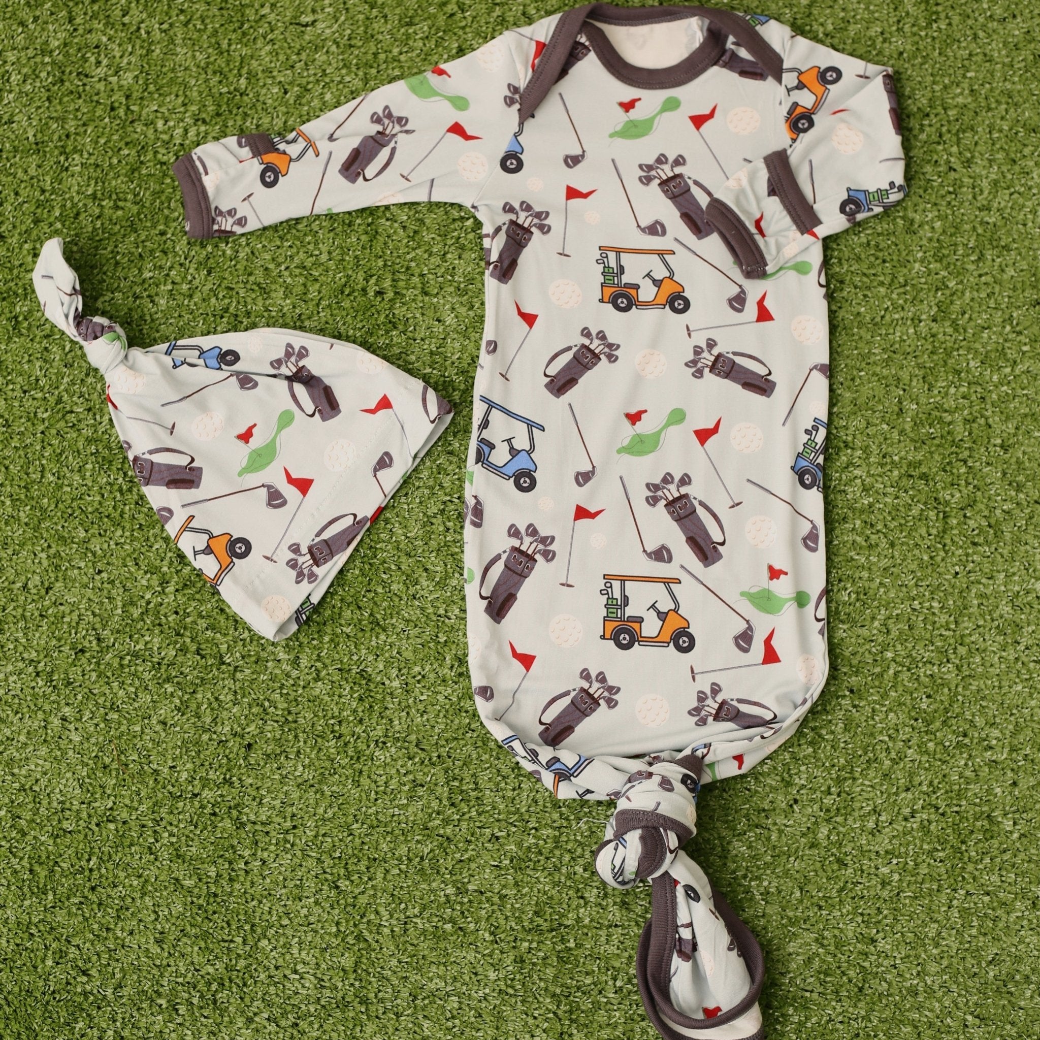 Sleepy Masters Gown And Hat