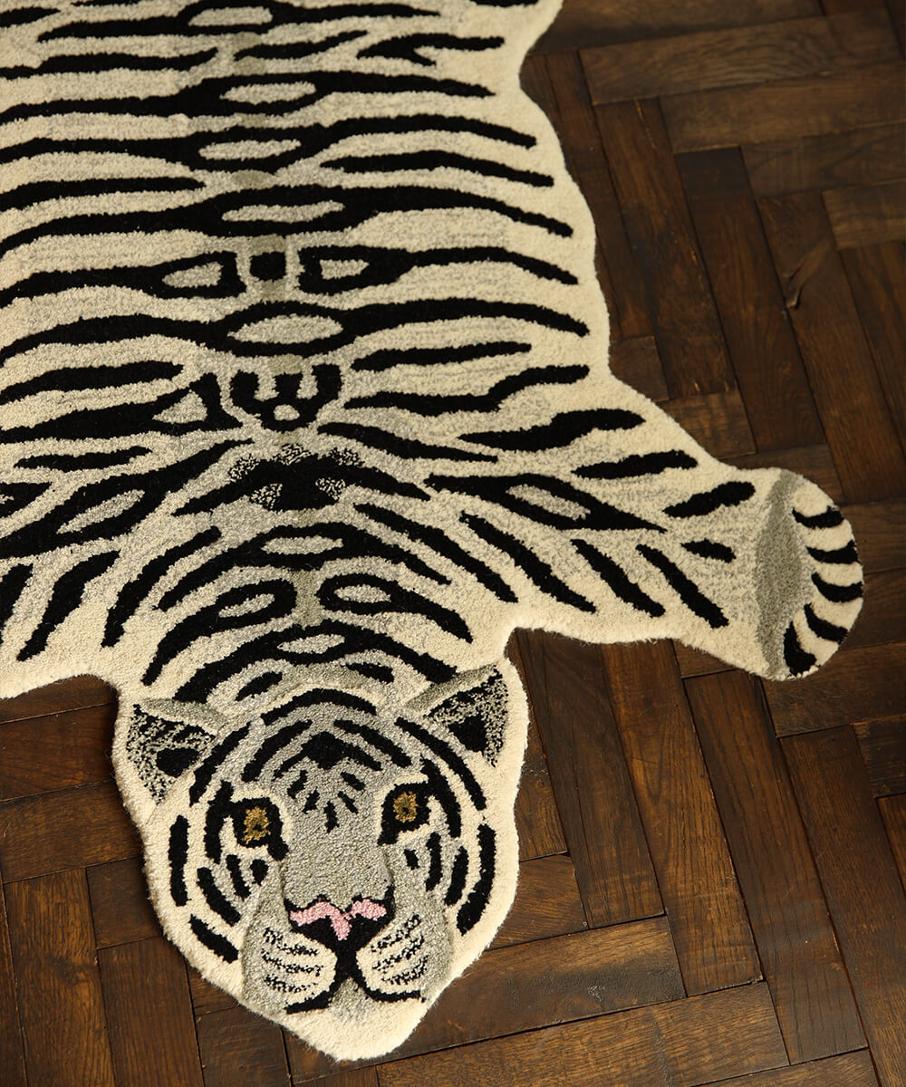 Snowy Tiger Rug Large