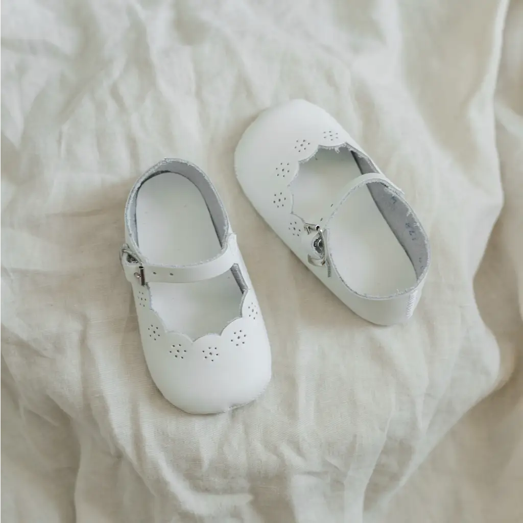 Soft Soled Scalloped Mary Jane - White