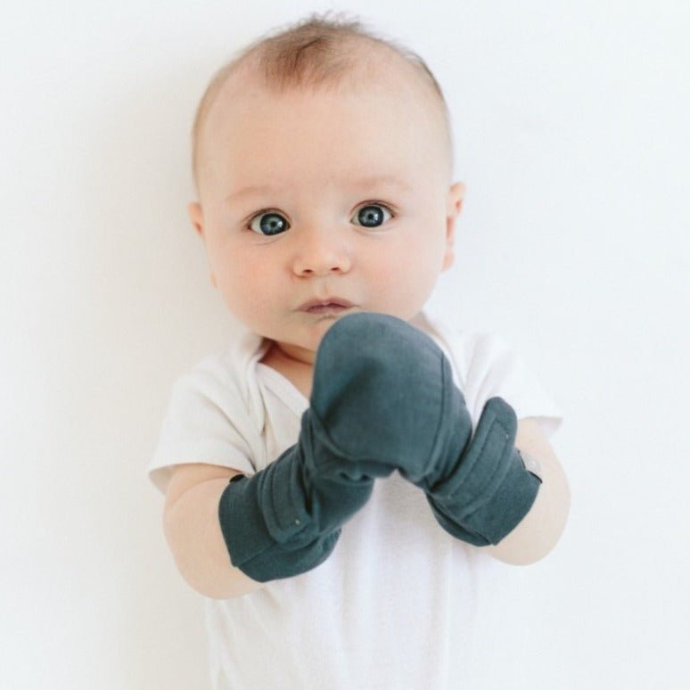 Stay On Mitts + Boots Set | Midnight