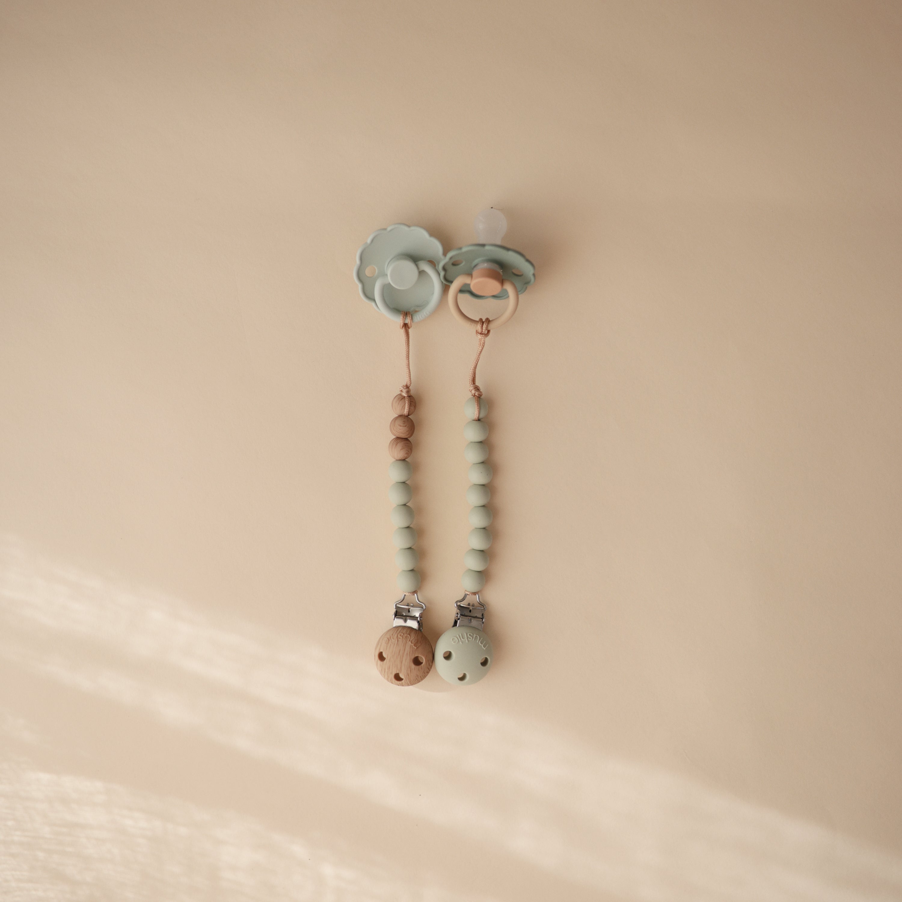 Silicone Pacifier Clip | Hera