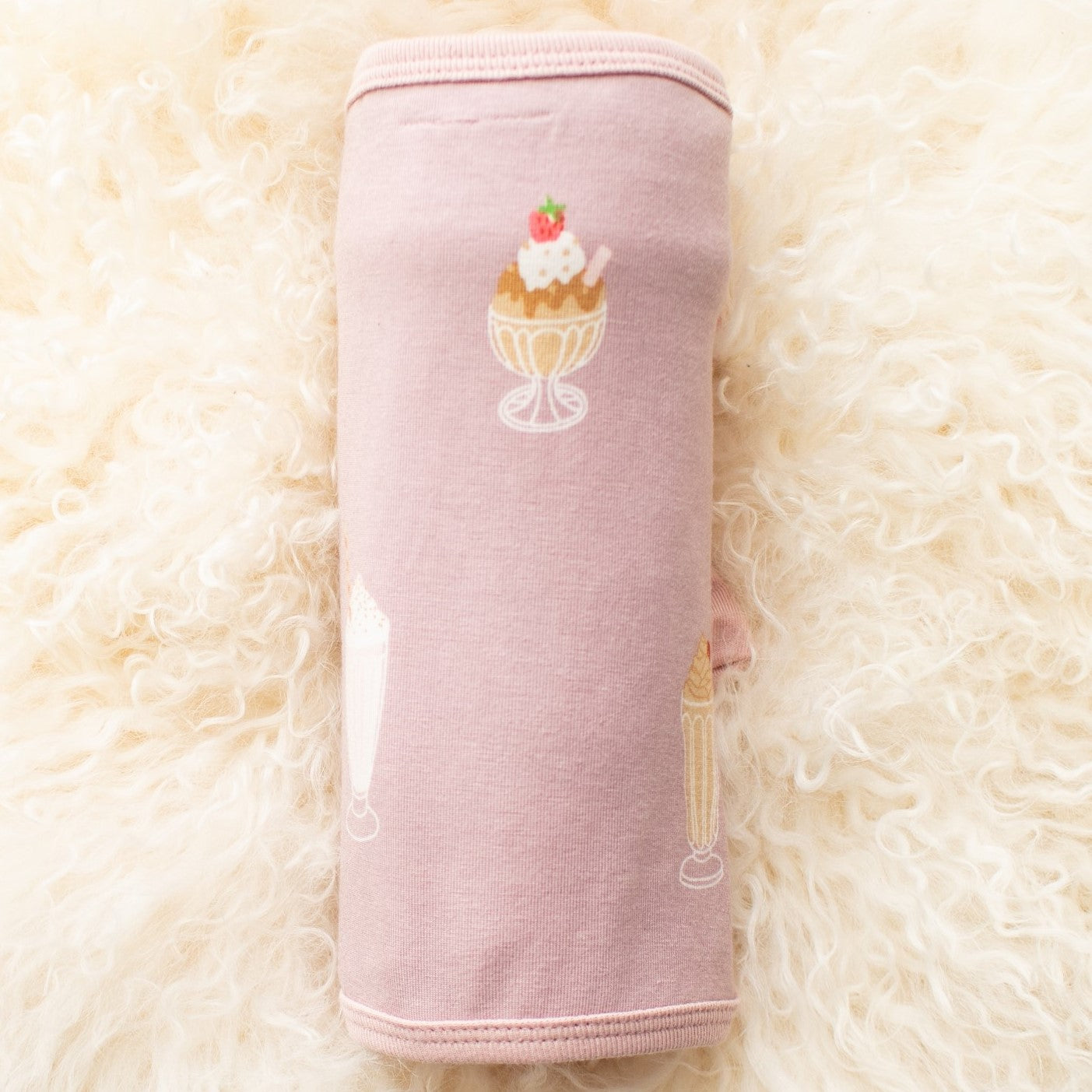 Sundae's Swaddle