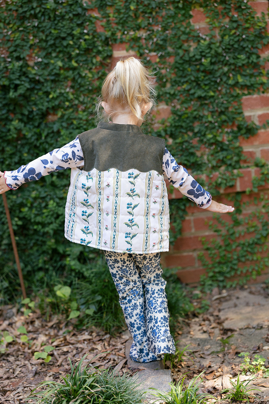 Scallop Vest In French Stripe