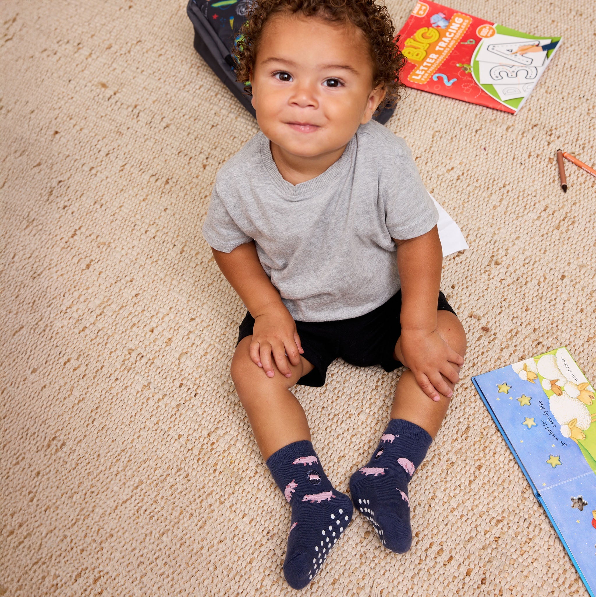 Kids Socks That Save Pigs