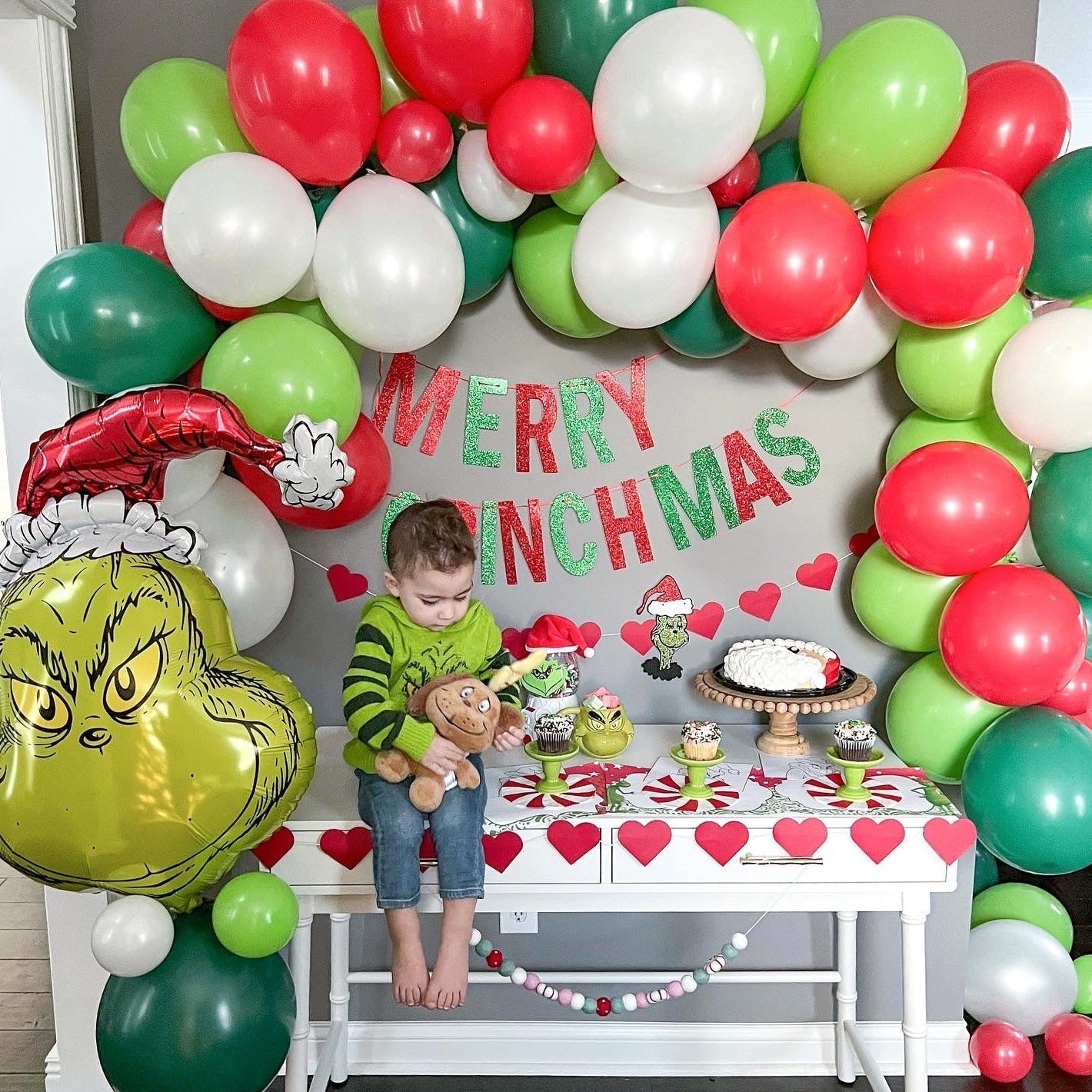 Grinch Christmas Balloon Garland Kit – Red & Green