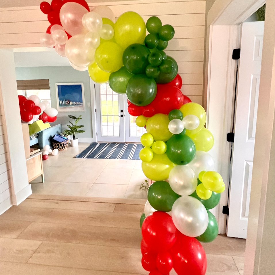 Grinch Christmas Balloon Garland Kit – Red & Green