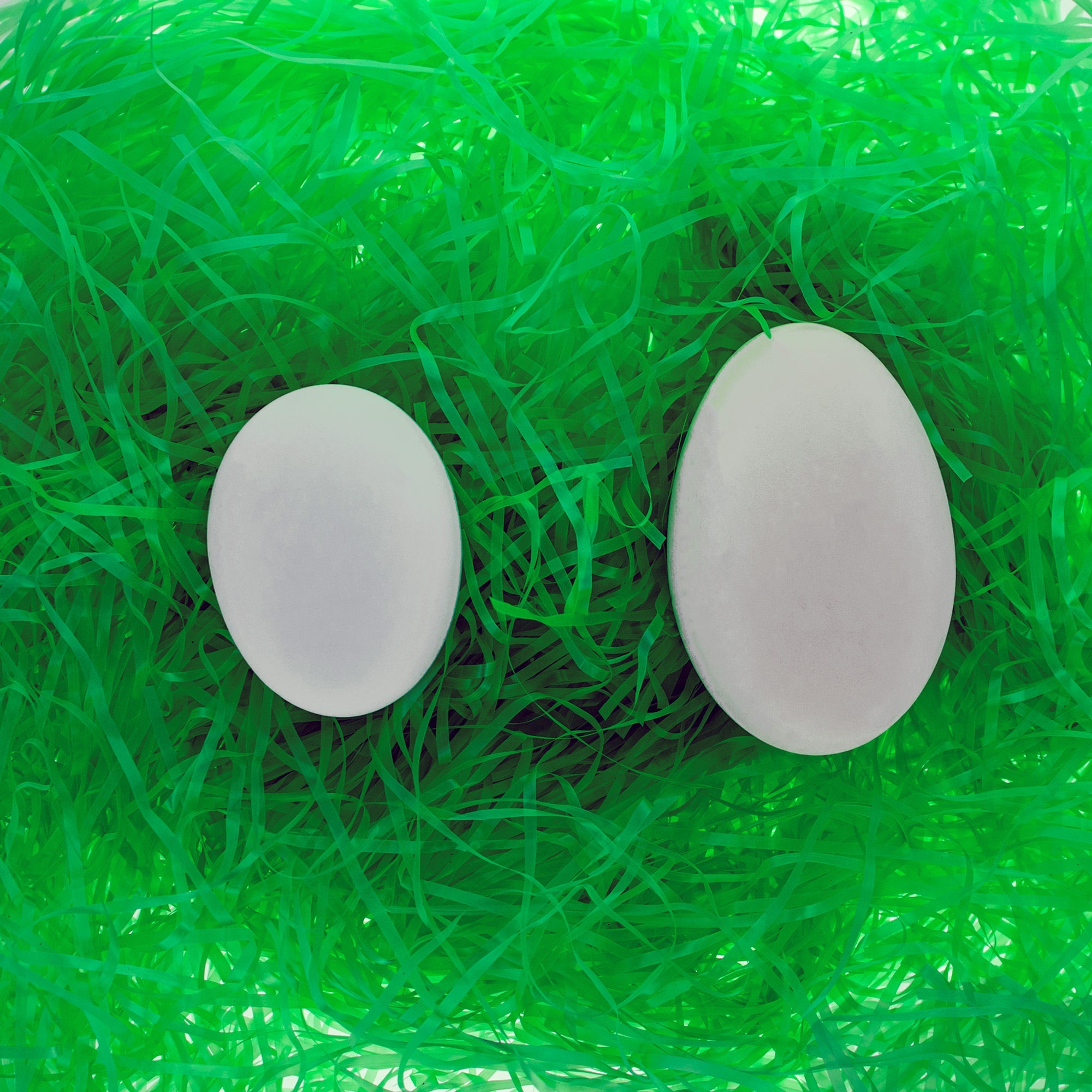 Vibrant Green Plastic Easter Basket Filler Grass 2 Oz