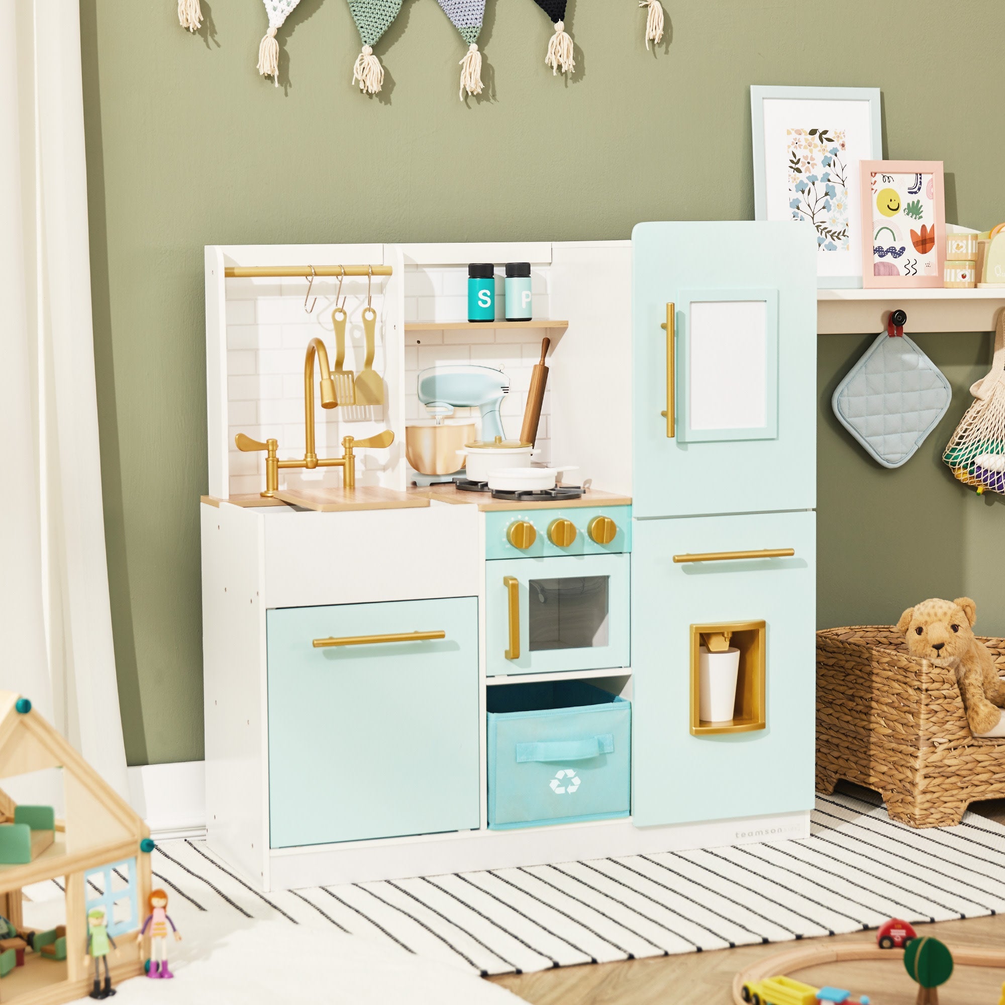 Biscay Delight Classic Play Kitchen With Magnetic Refrigerator And Accessories, Mint