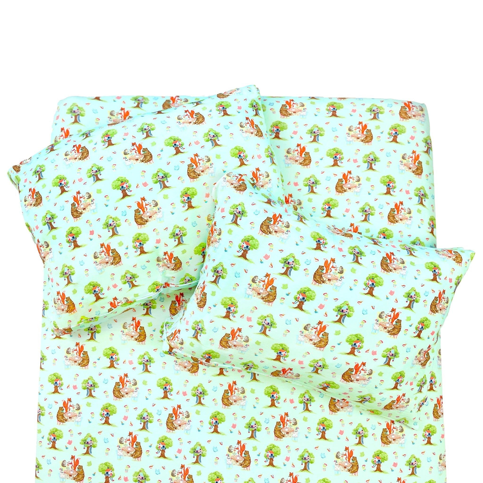 Tree House Party 2-pack Standard Pillow Case