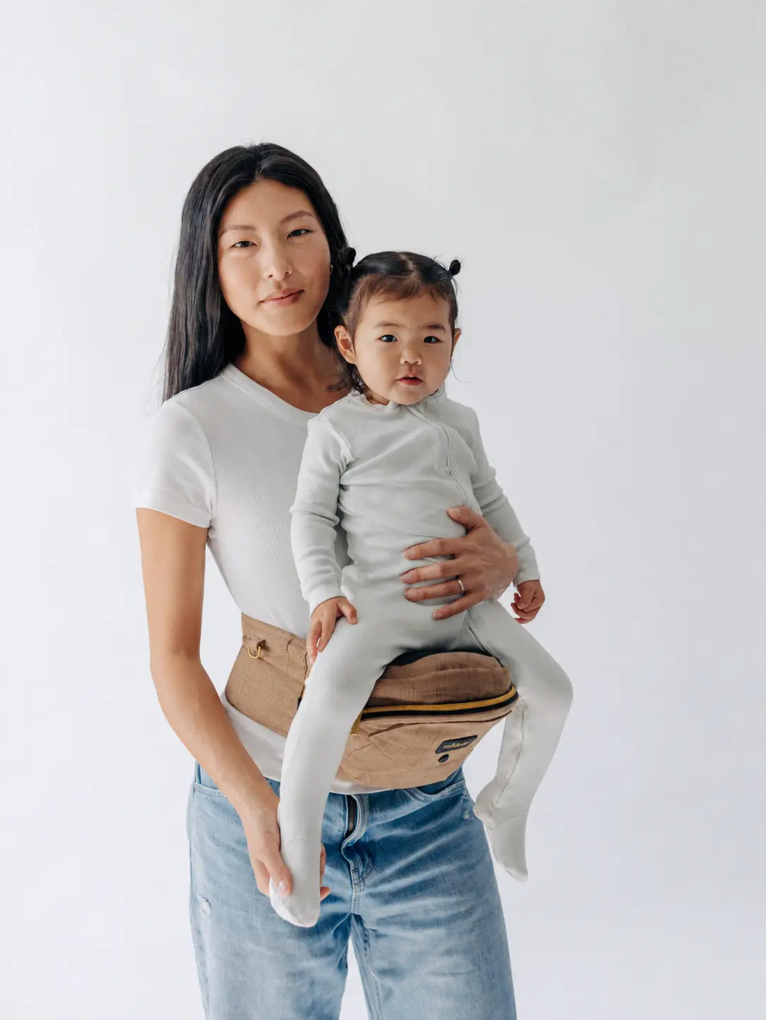 Hip Carrier