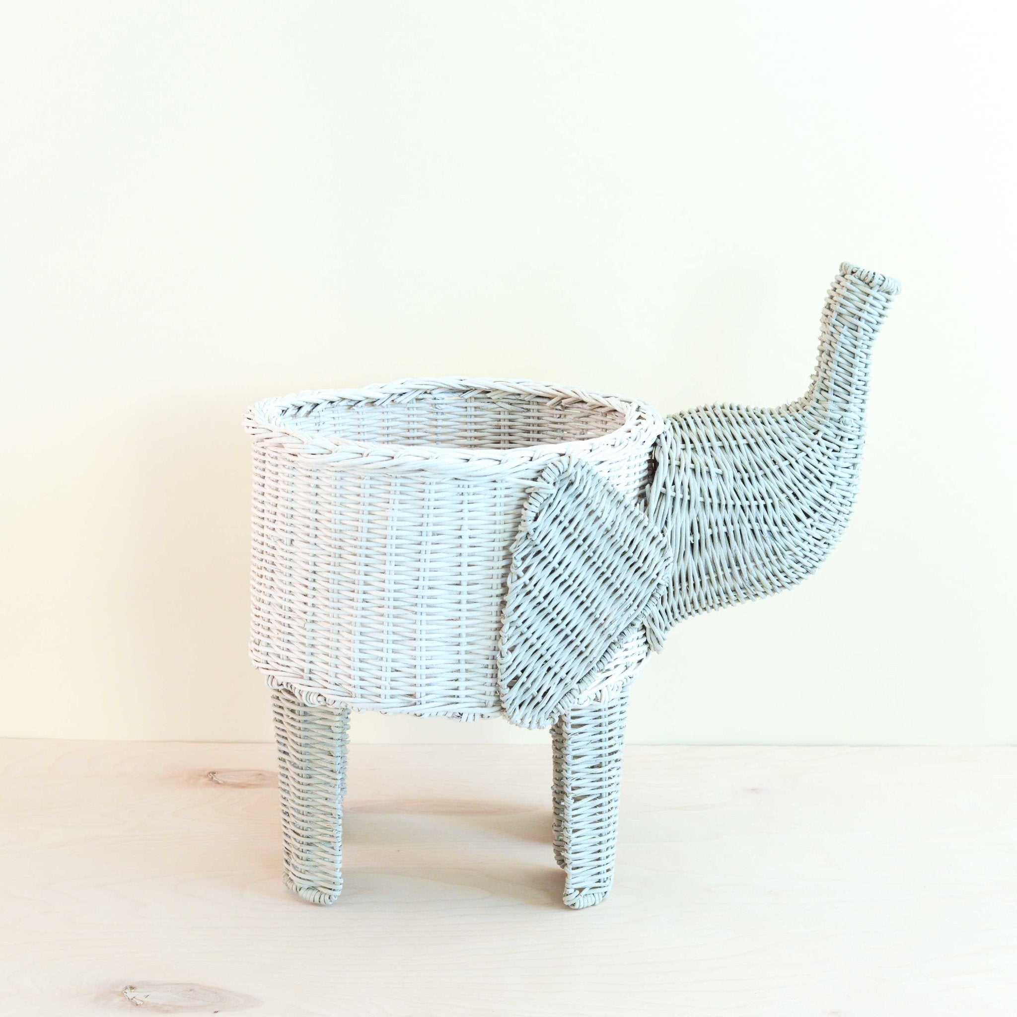 Two-tone Rattan Elephant Basket - Wicker Organizer | Likhâ