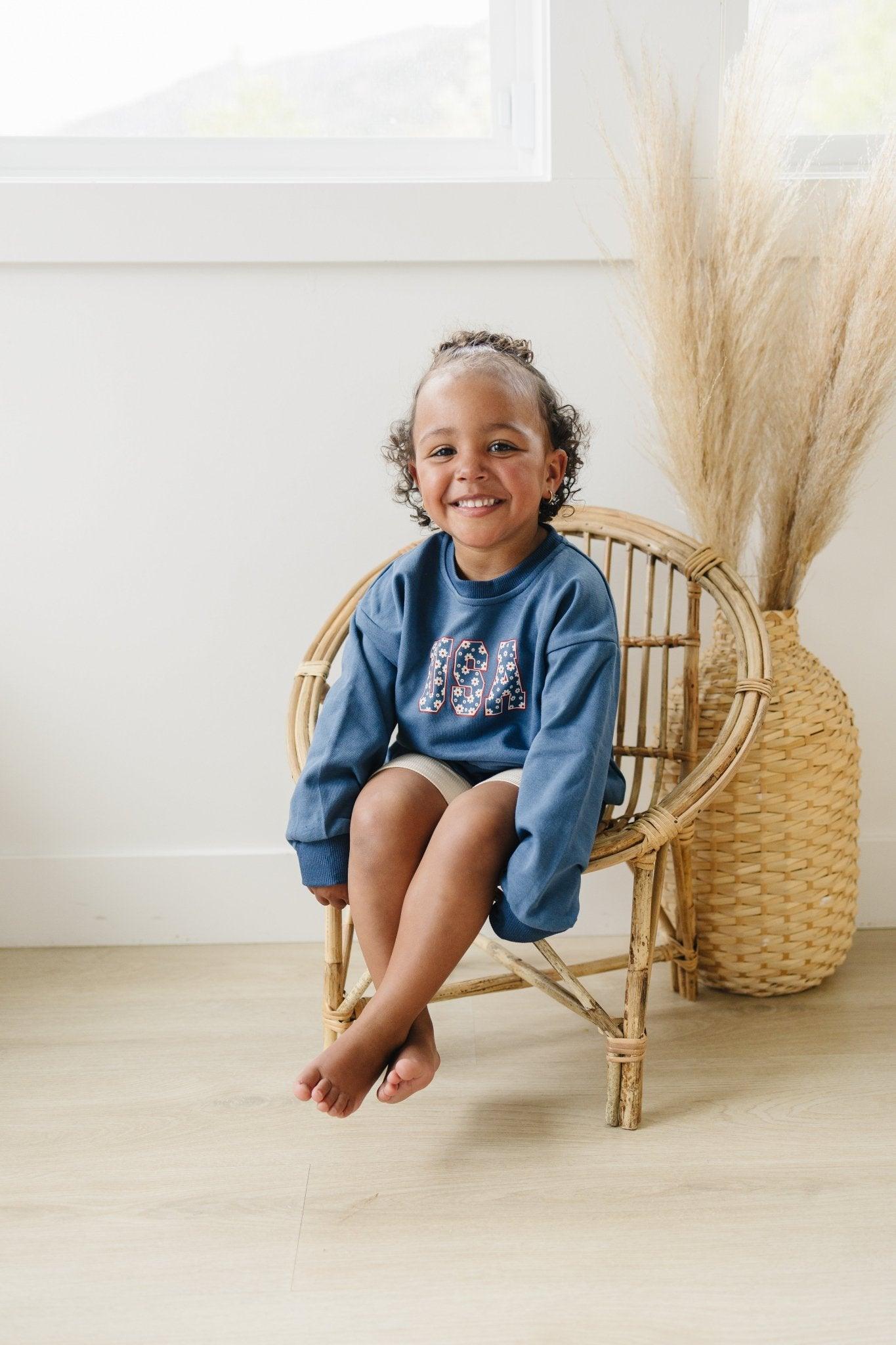 Usa Daisy Crewneck Sweatshirt