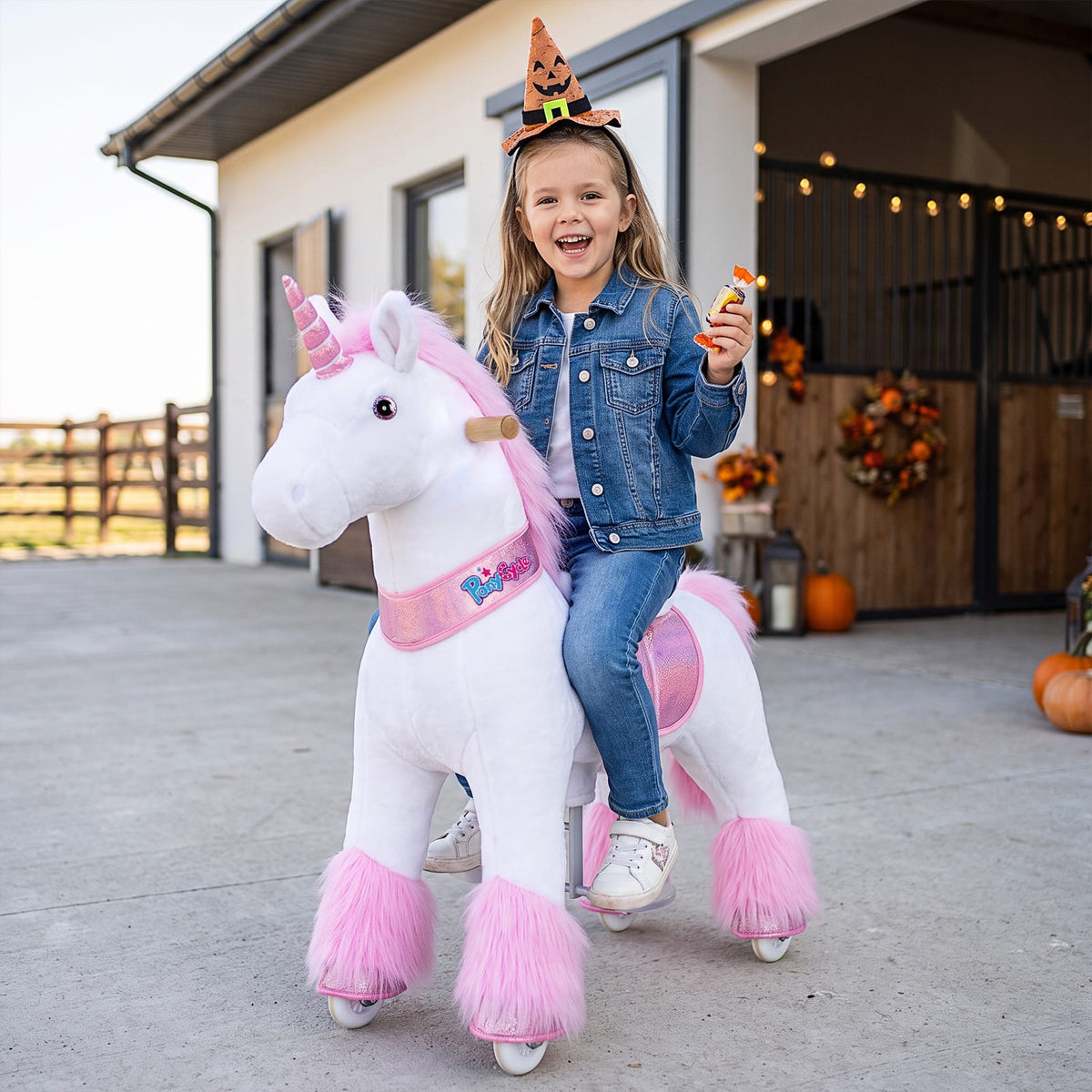 Model U Ride-on Plush Unicorn Age 4-8 Pink