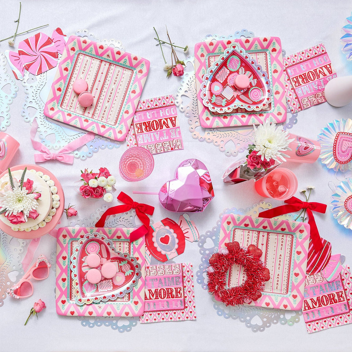 Sweetheart Iridescent Doily Placemats (10 Count)