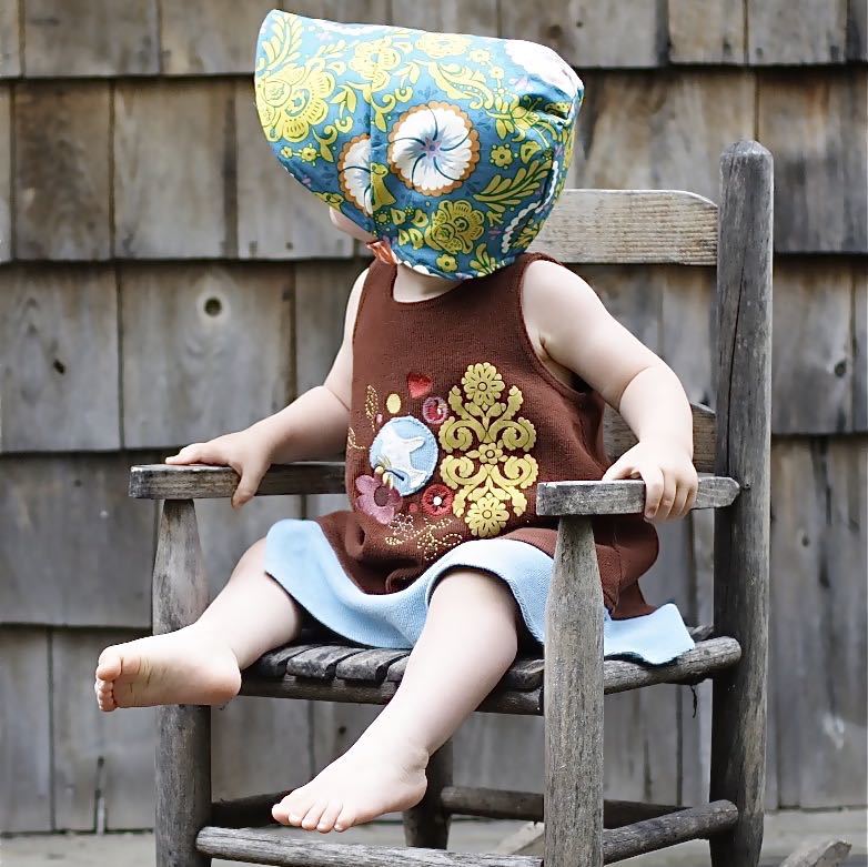 Bonnet In Vintage Floral