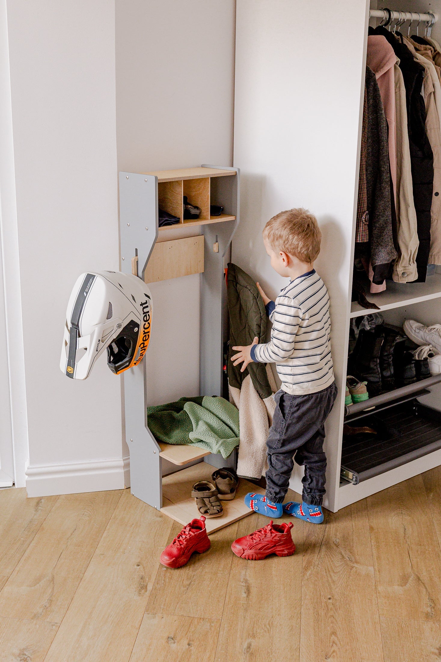 Children's Outwear Organizer – Sturdy Wood Frame Wardrobe