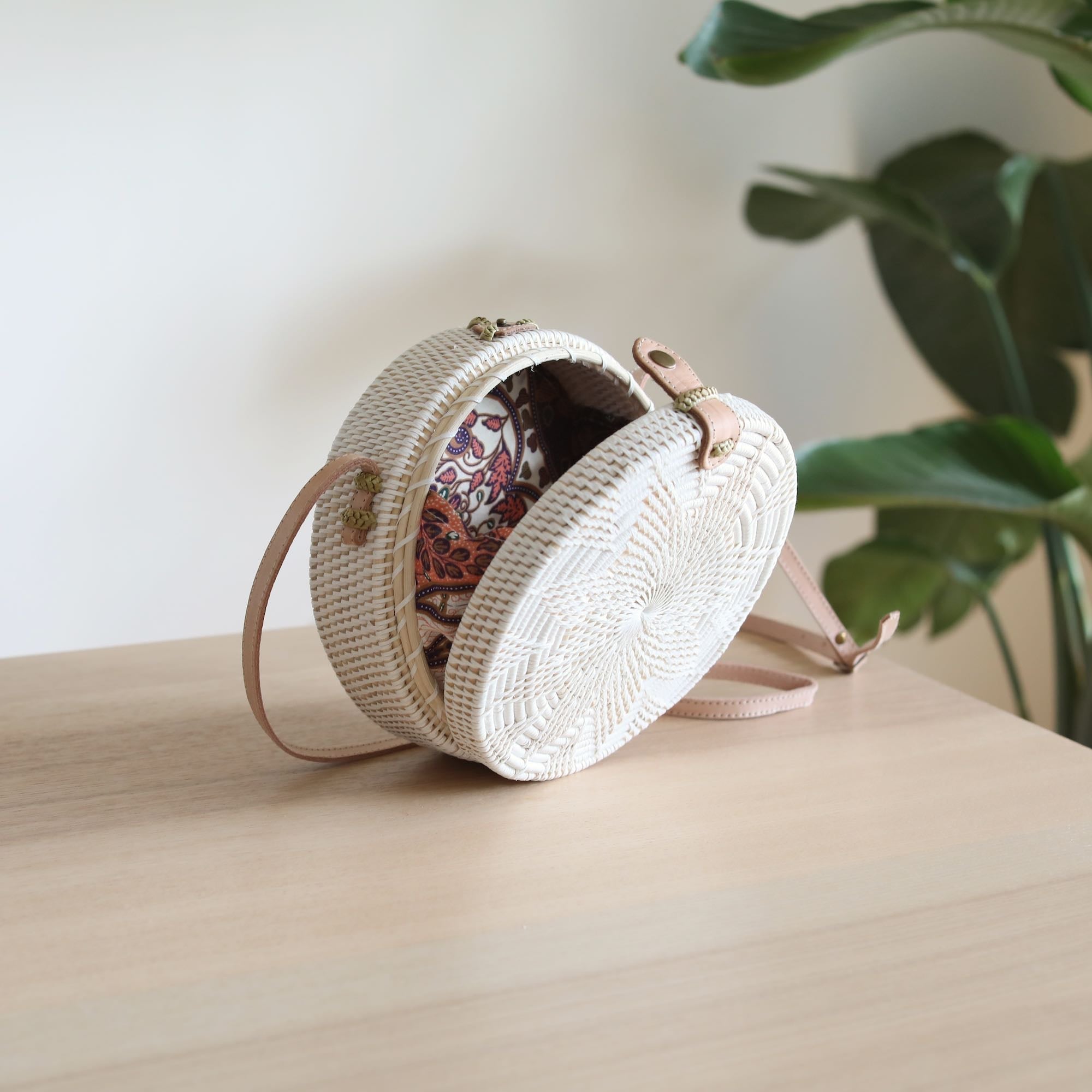 White Bali Rattan Crossbody Bag - Stella