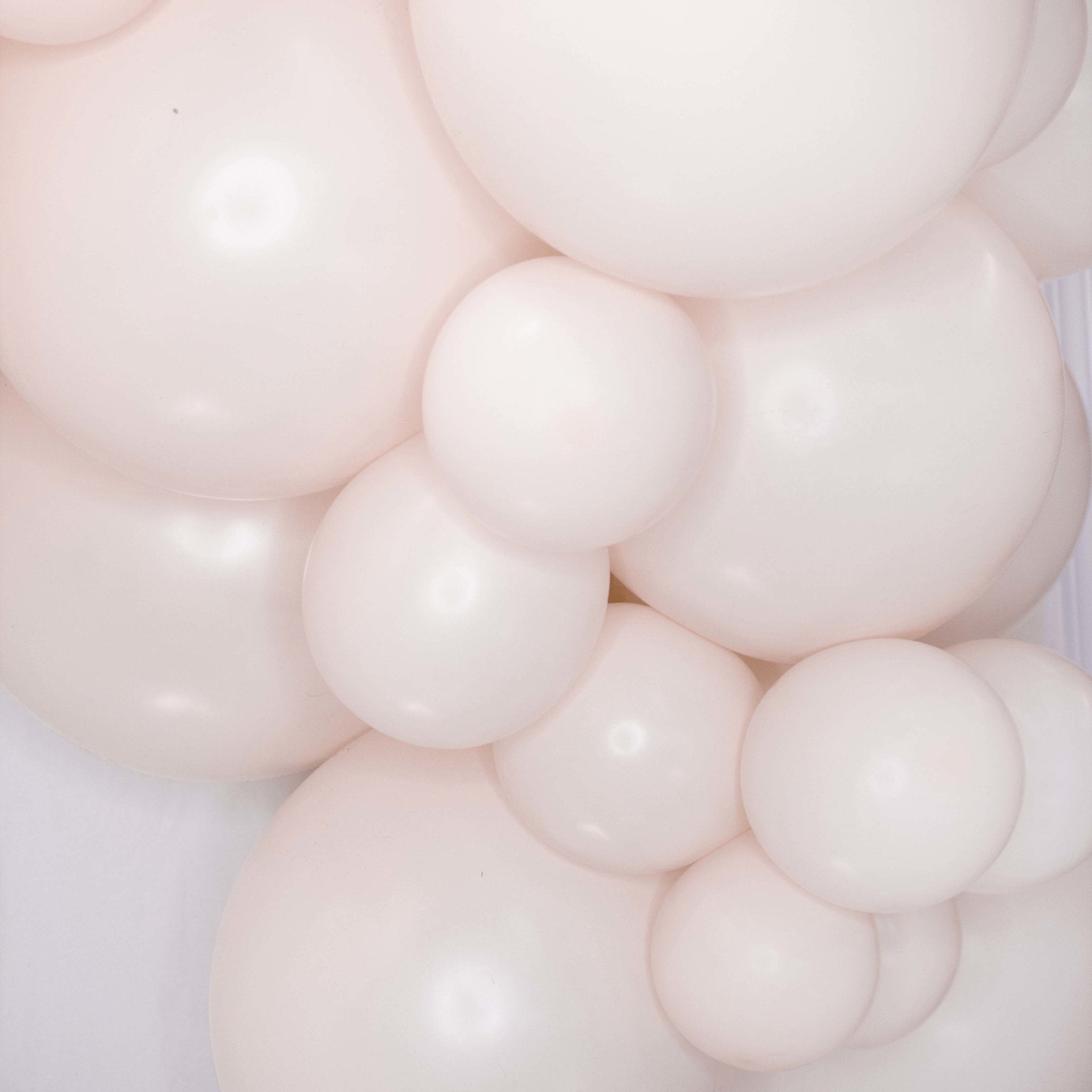 White Sand Balloon Garland Kit – 5ft Neutral Decor