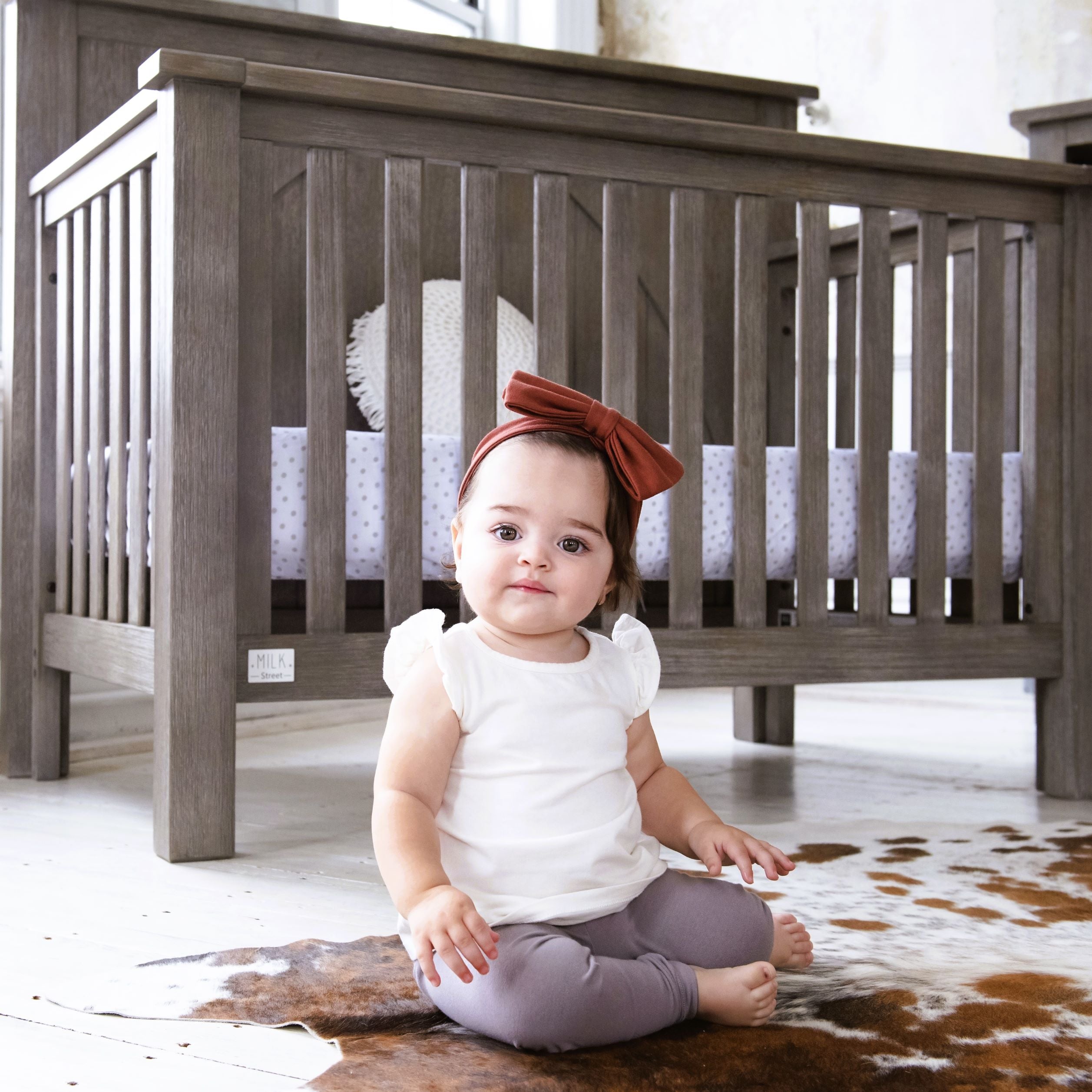Relic Winchester 4-in-1 Convertible Crib