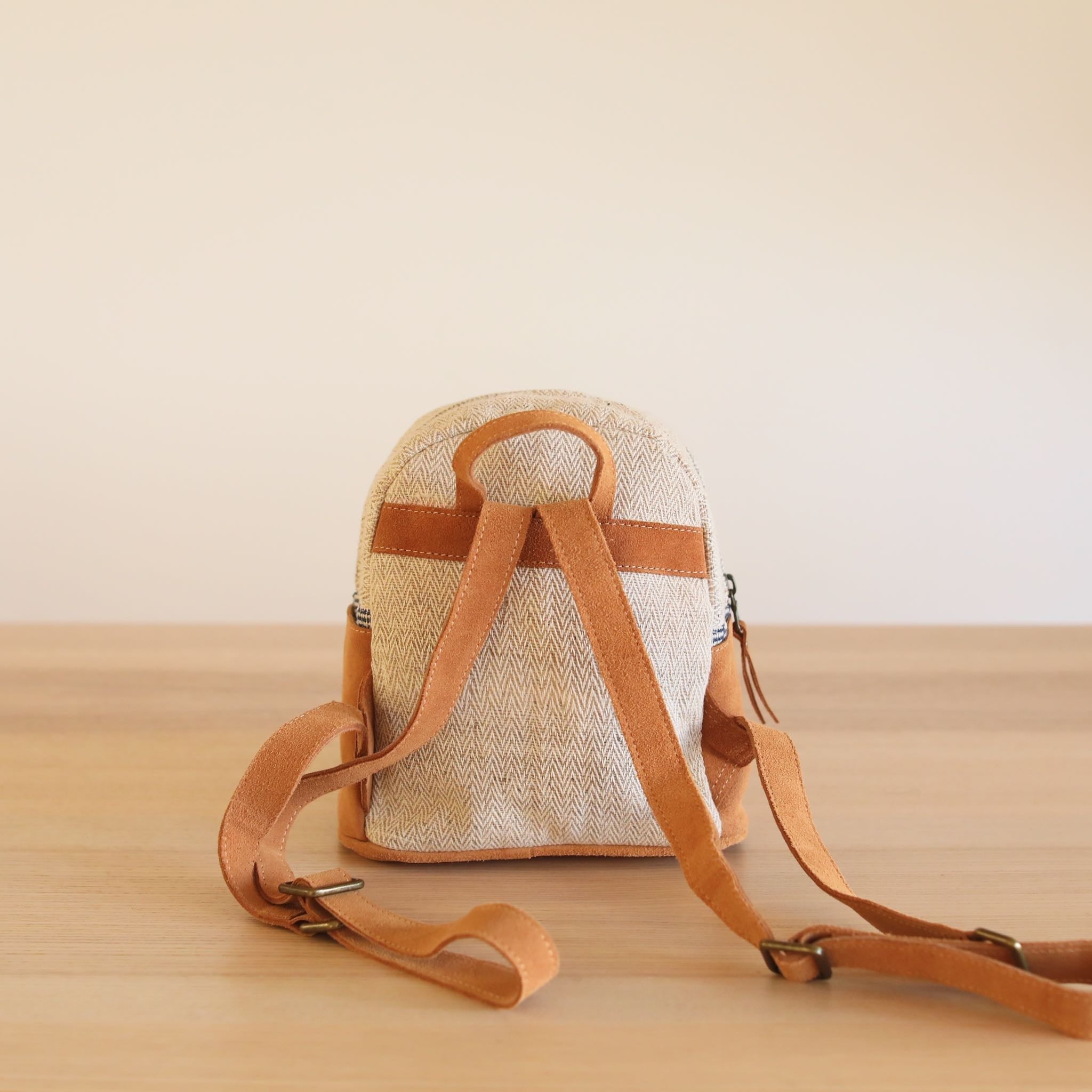 Woven Mini Backpack - Houndstooth