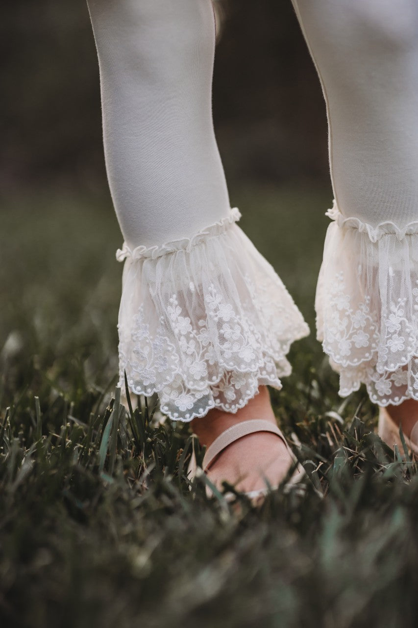 Lace Ruffle Leggings - Ivory