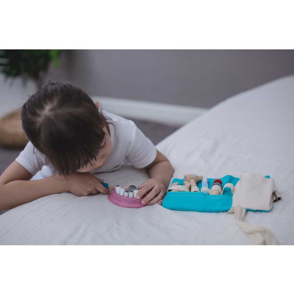 PlanToys Dentist Set Pretend Profession