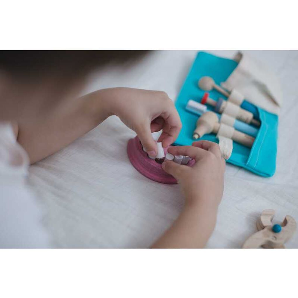 PlanToys Dentist Set Pretend Profession