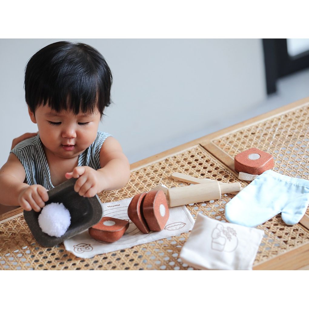 PlanToys Bread Loaf Set Play Food