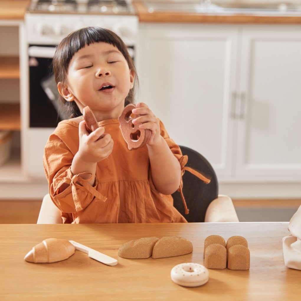 PlanToys Bread Set Play Food