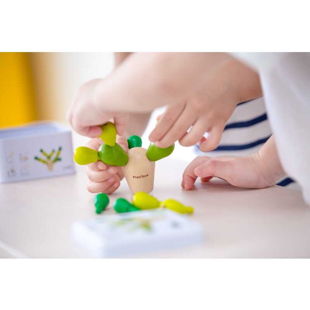 PlanToys Balancing Cactus Dexterity Game
