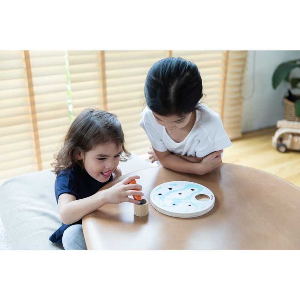 PlanToys Ice Fishing Game