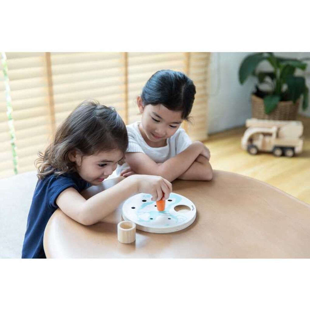 PlanToys Ice Fishing Game
